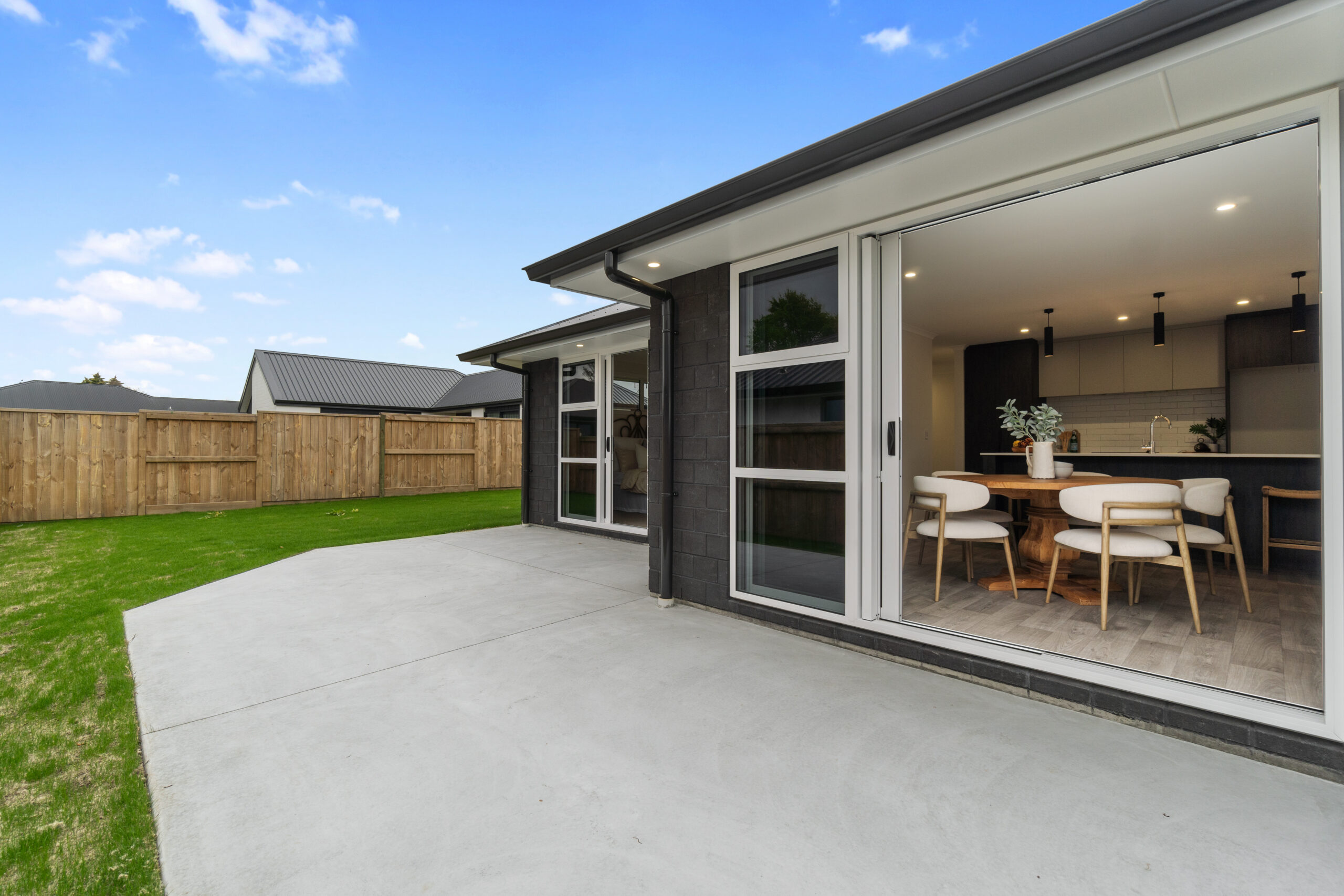 Hampton Terrace Back